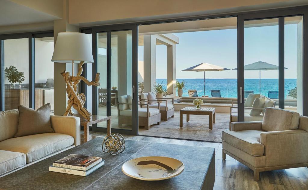 Four Seasons Resort and Residences Anguilla, fot. booking.com