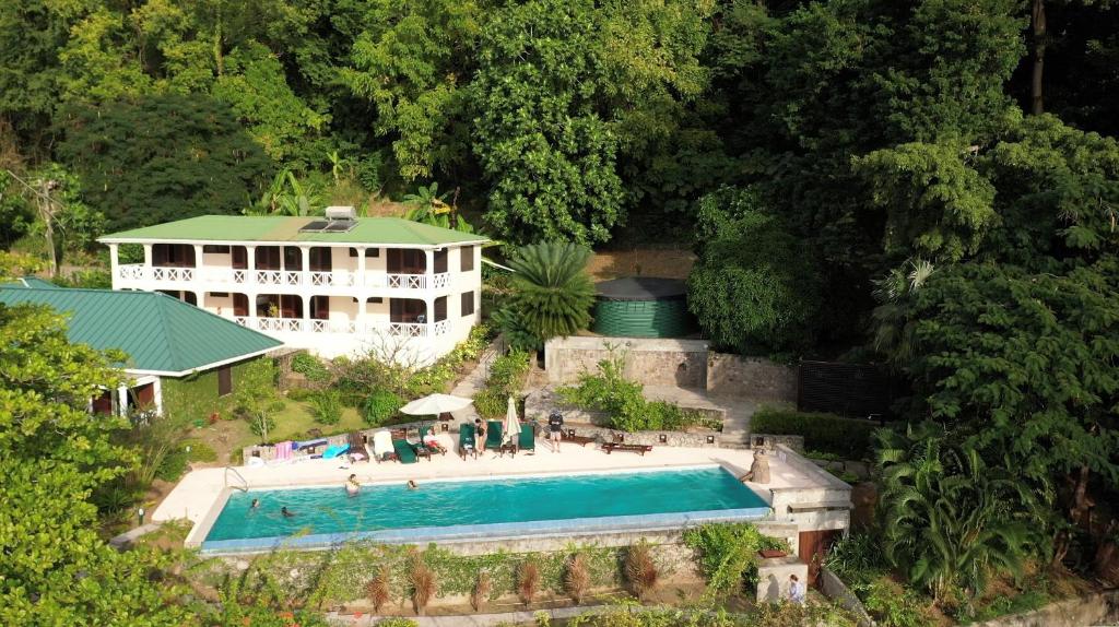 Authentic St, Lucian Experience at Prestigious 2-bed Villa - Colibri Cottage villa
